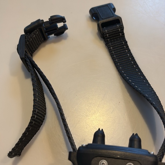 Dog rook humane no shock bark collar EUC only used a few times in the house. - Picture 7 of 13